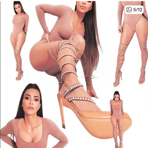 SKIMS Essential Long Sleeve Scoop Neck Bodysuit in Taupe Brown size L XL - Picture 5 of 9